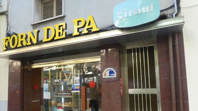 La panadería Giraut de Barcelona cierra sus puertas para siempre después de 140 años / GOOGLE MAPS