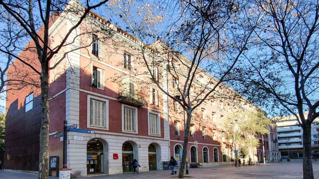 La biblioteca El Vapor Vell, en el barrio de Sants de Barcelona