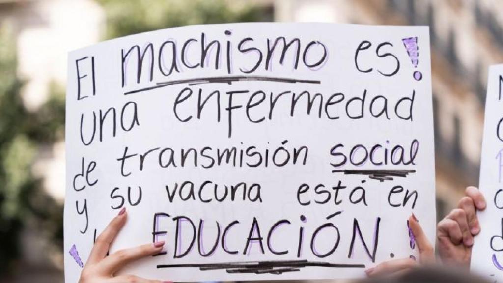 Una pancarta del 8M de 2023 / LUIS MIGUEL AÑÓN - METRÓPOLI