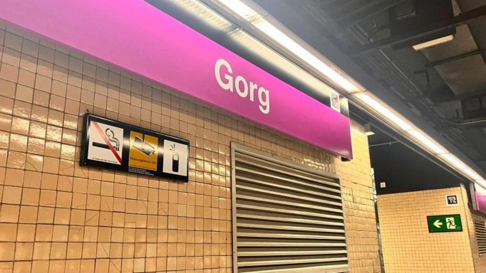 Parada de metro de Gorg en Badalona de la L2 / AV - METRÓPOLI