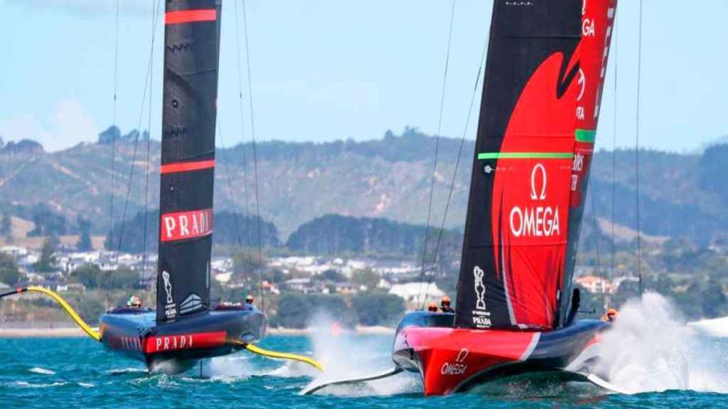 Uno de los buques AC75 que se utilizarán en la Copa América de vela