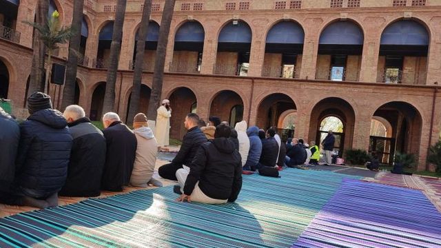 Acto de la comunidad musulmana en Nou Barris / AJ BCN