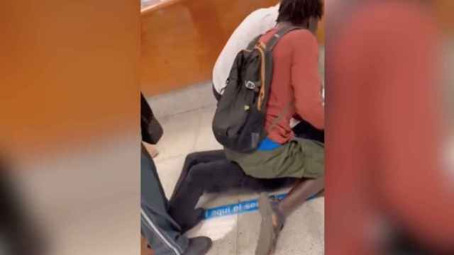 Un joven senegalés frustra un robo con navaja en un banco de Sabadell / INSTAGRAM