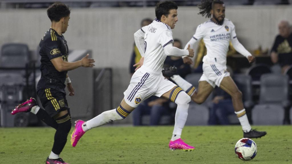 Riqui Puig, durante el partido de los LA Galaxy contra el LAFC