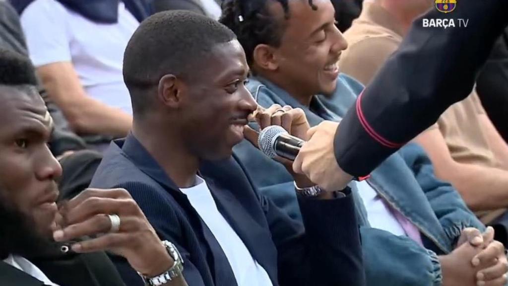Dembelé, durante el acto de despedida de Sergio Busquets / REDES