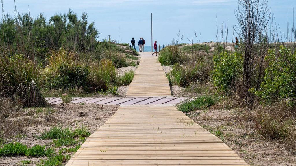 Platja de Castelldefels / AMB