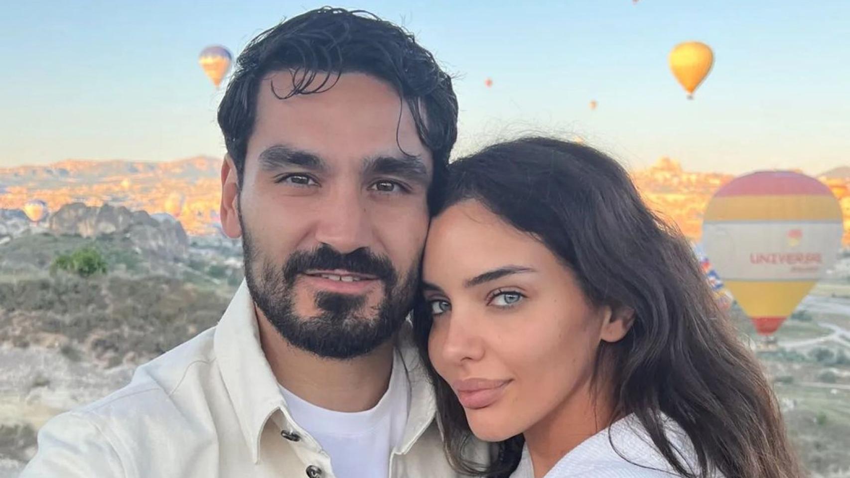 Ilkay Gundogan, junto a su mujer, en un viaje / REDES