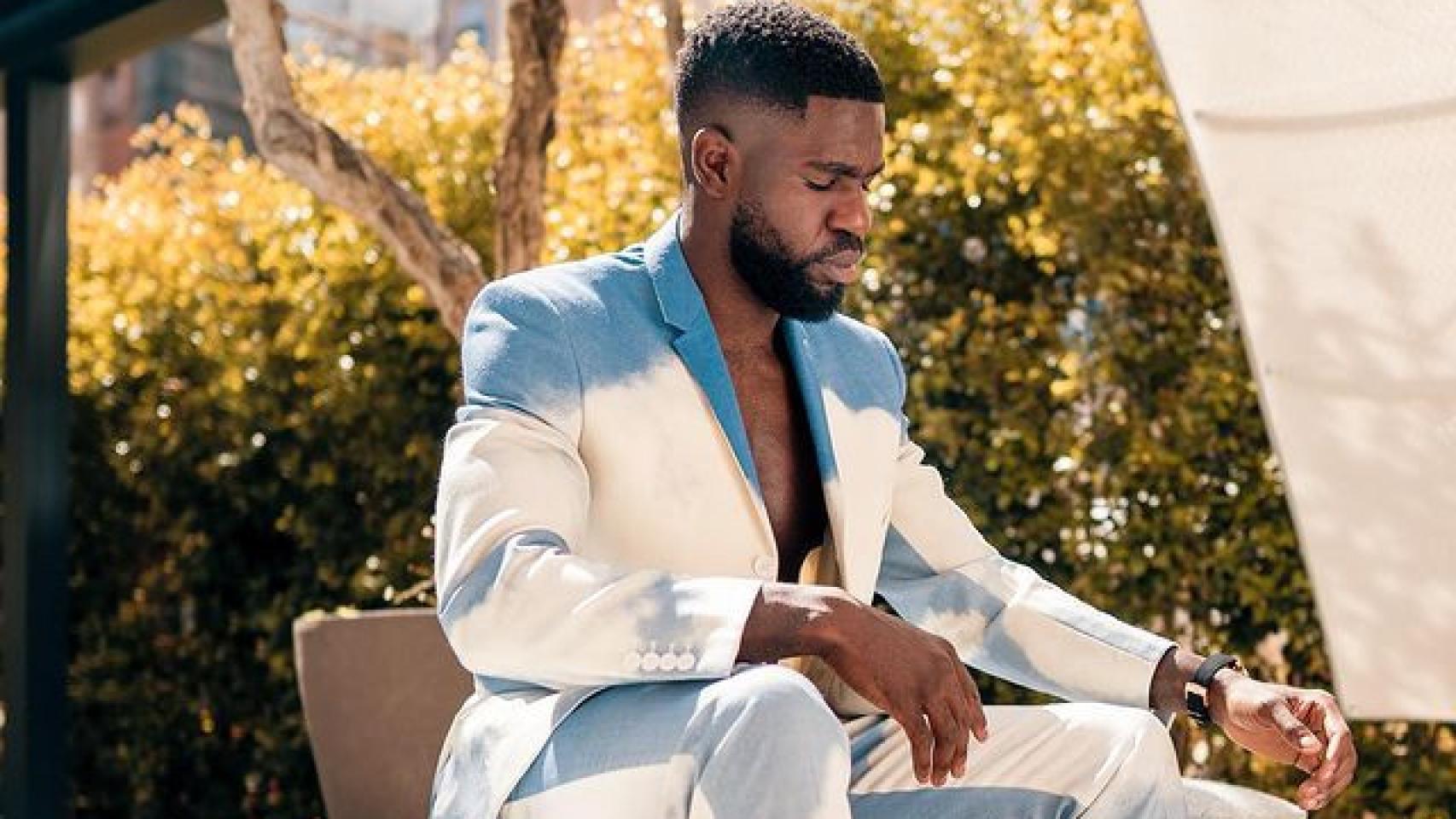 Umtiti, en una sesión de fotos para sus redes sociales / INSTAGRAM