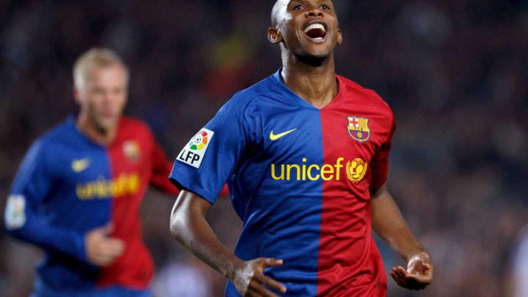 Eto'o celebrando un gol con el Barça / EFE