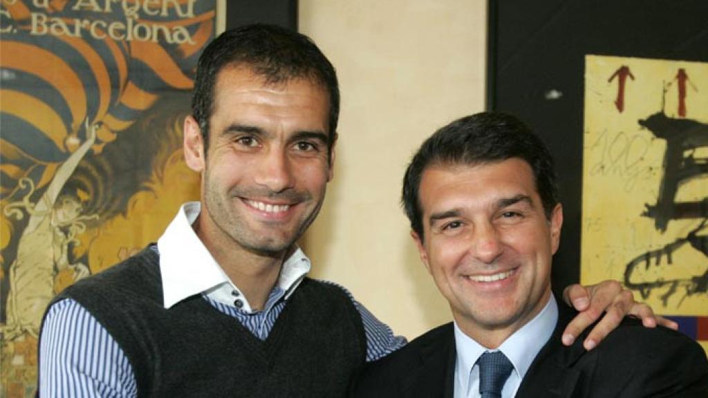 Joan Laporta presenta a Pep Guardiola como técnico del Barça en 2008