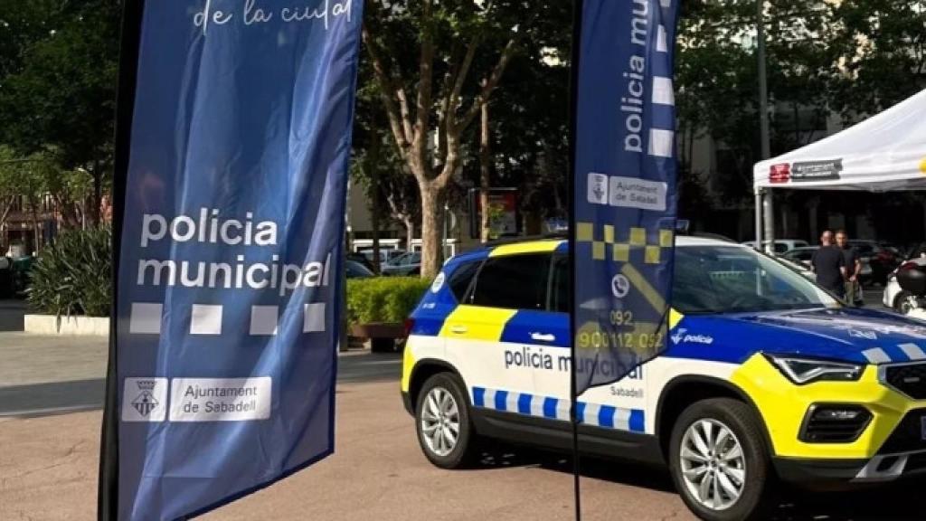 Un coche de la Policía Municipal de Sabadell / TWITTER