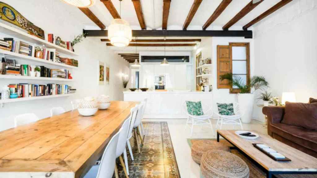 Interior d'un pis turístic d'Airbnb a Barcelona / AIRBNB