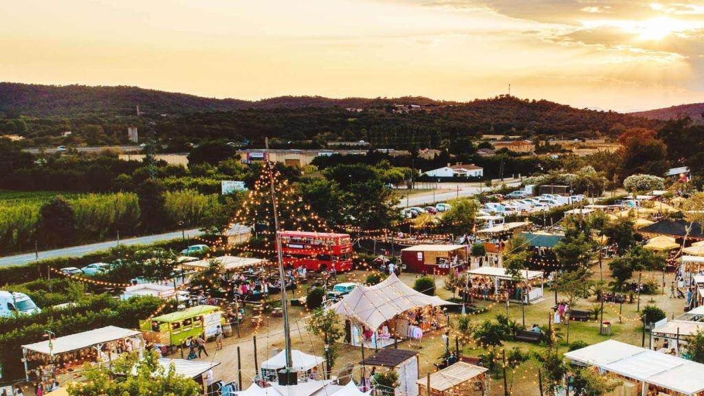 Puestos del Santa Market