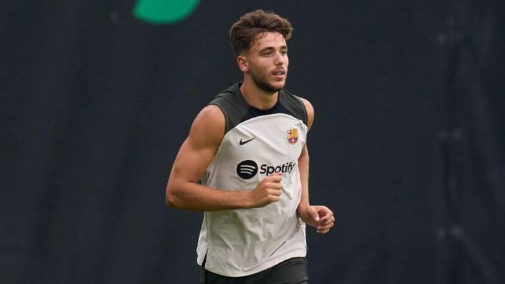 Nico González, durante un entrenamiento de la pretemporada del Barça 2023-24