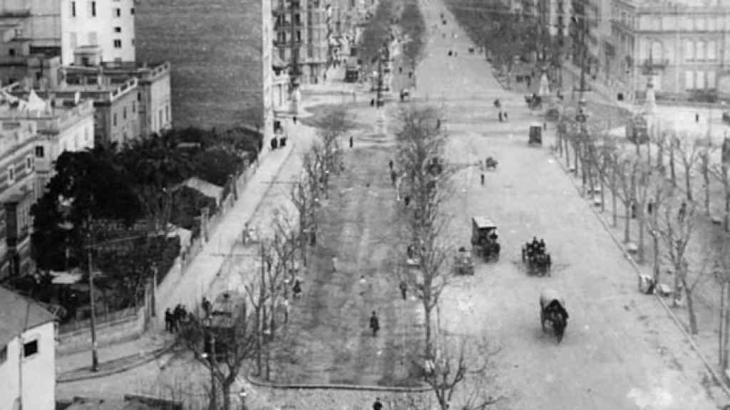 Passeig de Gràcia des de Casa Fuster antigament / PASSEIG DE GRÀCIA