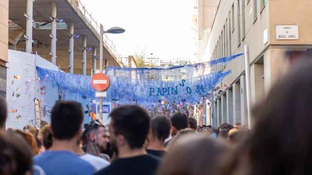 Así reaccionan los barceloneses a las Fiestas de Sants 2023