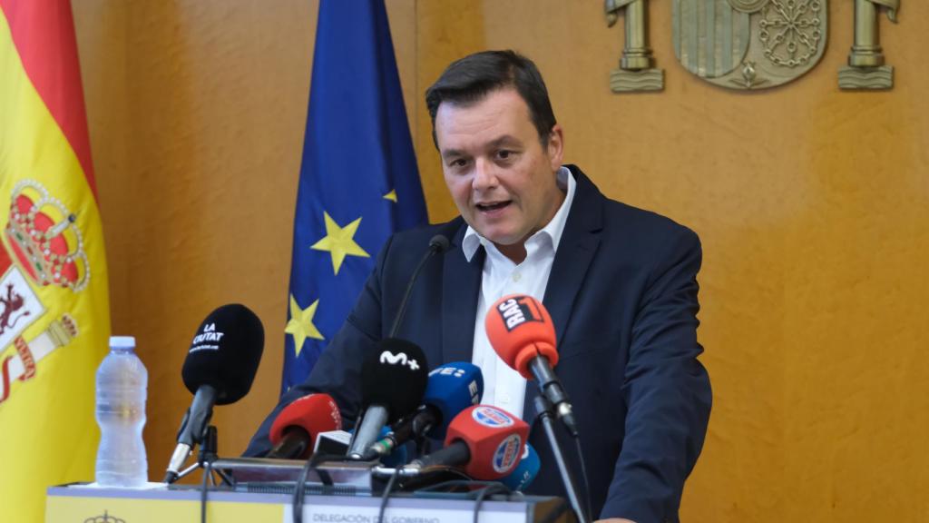 Victor Francos en rueda de prensa