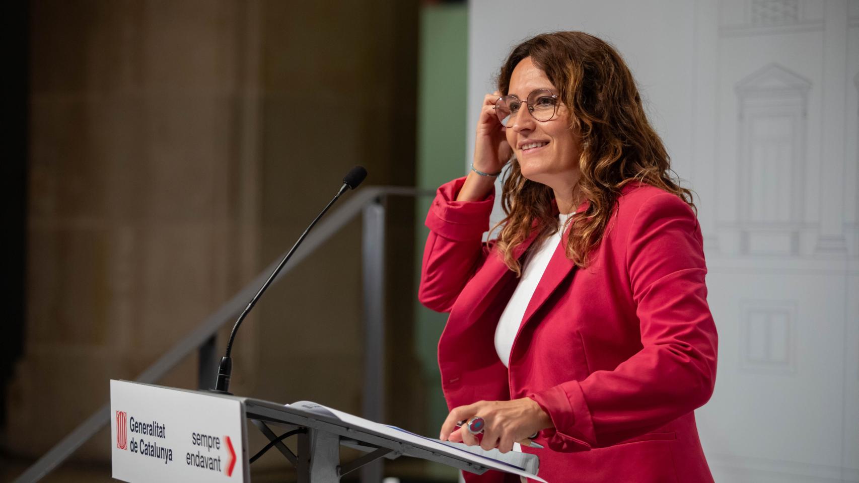 La consellera de la Presidencia de la Generalitat, Laura Vilagrà comparece ante los medios de comunicación tras una reunión entre el alcalde de Girona, Lluc Salellas y el presidente de la Generalitat, Pere Aragonès en el Palau de la Generalitat de Cataluña