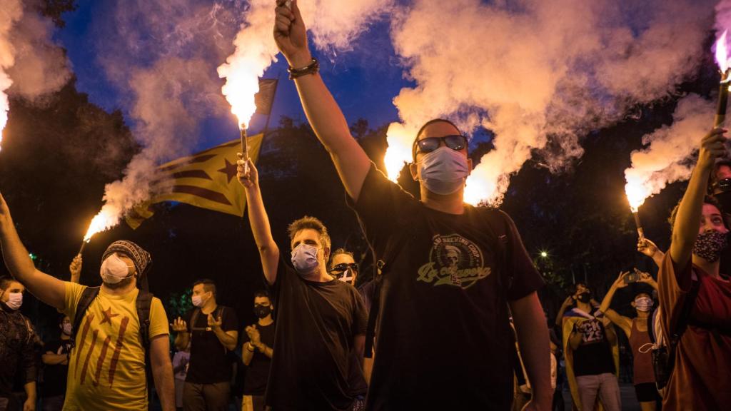 Miembros del CDR en una concentración en el marco de la Diada en Barcelona