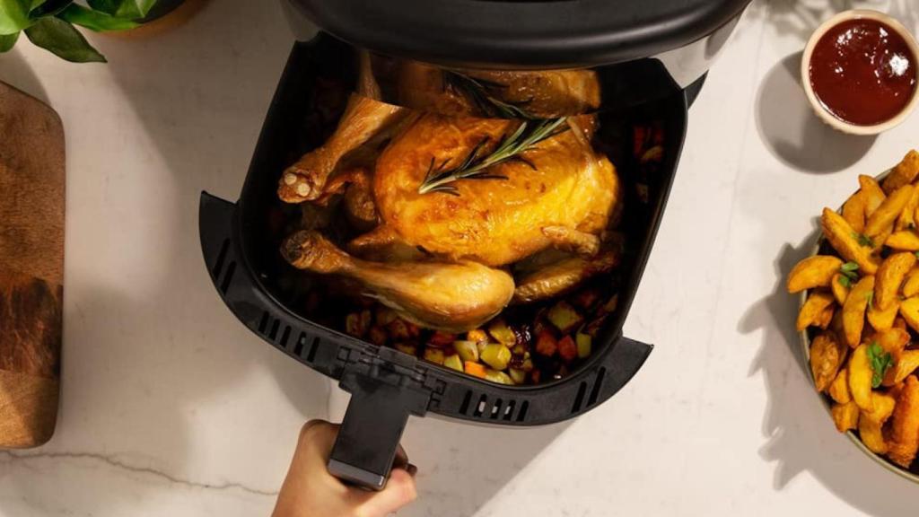 La freidora sin aceite más vendida de Amazon es esta de Cecotec ¡y ahora cuesta menos de 80 euros!