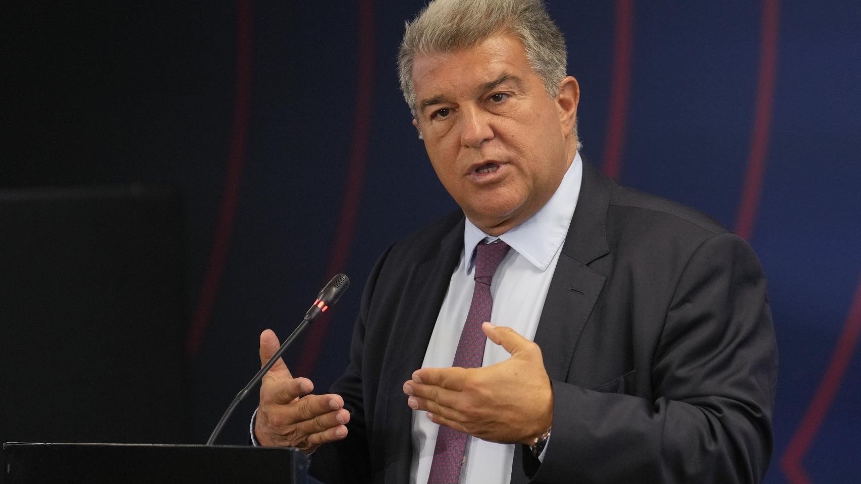 Joan Laporta, en la presentación de Deco como nuevo director deportivo del Barça