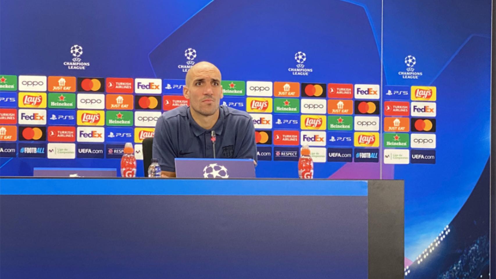 Oriol Romeu, durante la rueda de prensa previa al estreno en Champions