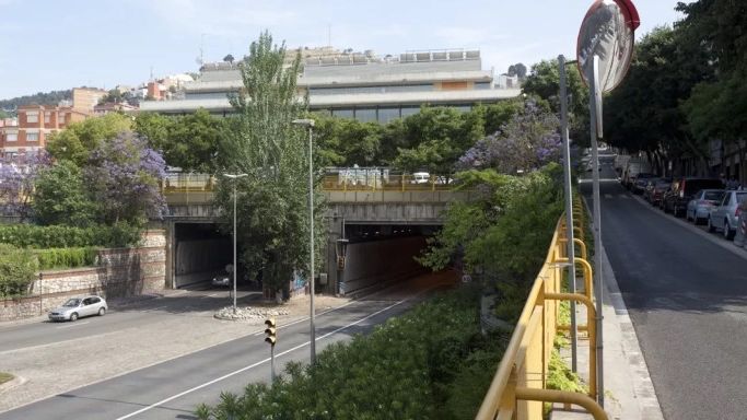 Acceso al túnel de la Rovira / AJ BCN