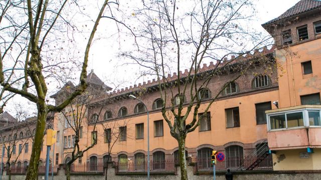 Exterior del centro penitenciario de Wad - Ras / AYUNTAMIENTO DE BARCELONA
