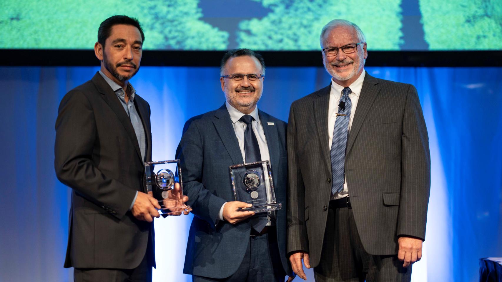 La entrega del premio a Emovis en EEUU