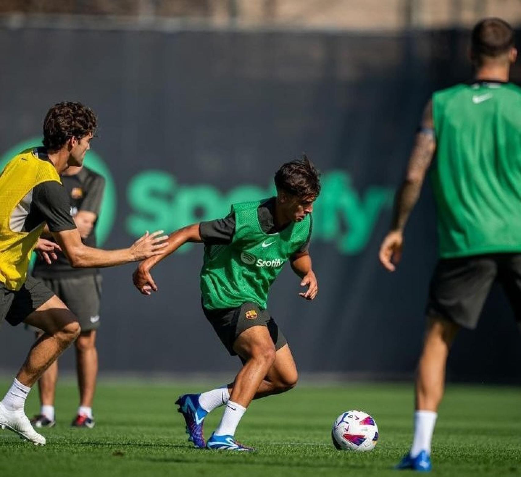 Guille Fernández, la joya de 15 años que entrena en el primer equipo del Barça