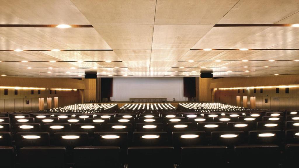 Interior del Palacio de Congresos de Cataluña, parte del complejo hotelero