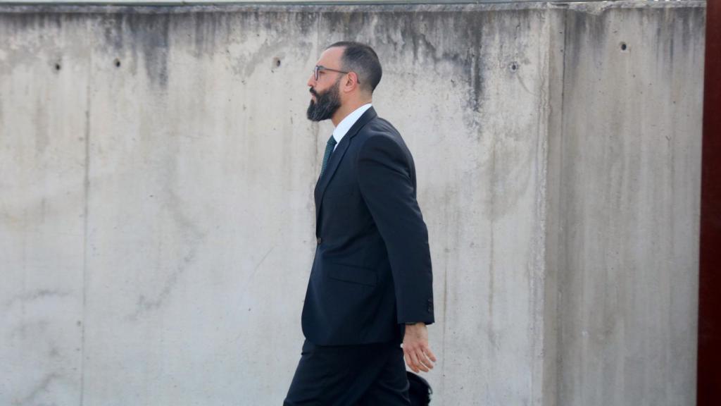 El teniente coronel Daniel Baena, saliendo de declarar como testigo