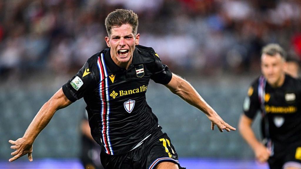 Estanis Pedrola celebra un gol con la Sampdoria