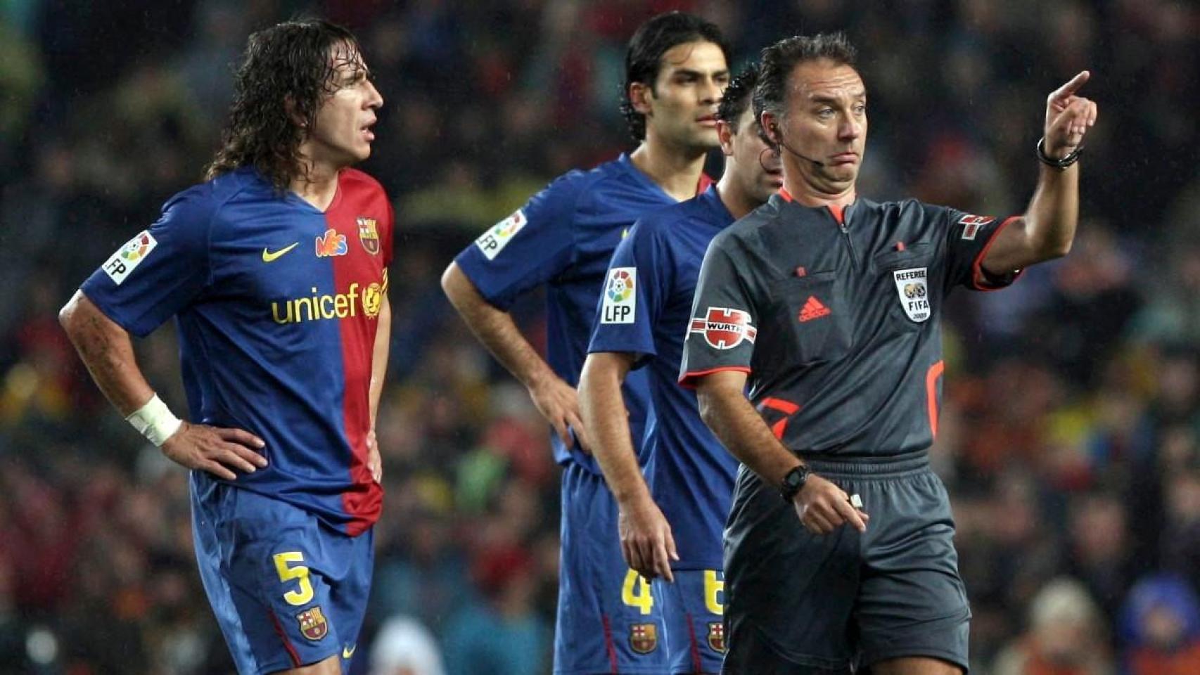 Medina Cantalejo, en un partido del Barça de la temporada 2008-09