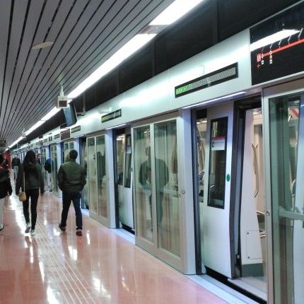 Parada de Zona Universitària de la L9 / WIKIMEDIA