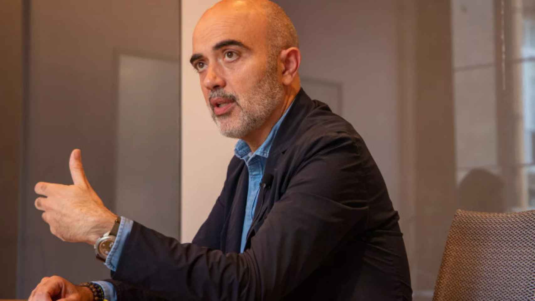 Daniel Sirera en una entrevista con Metrópoli / GALA ESPÍN