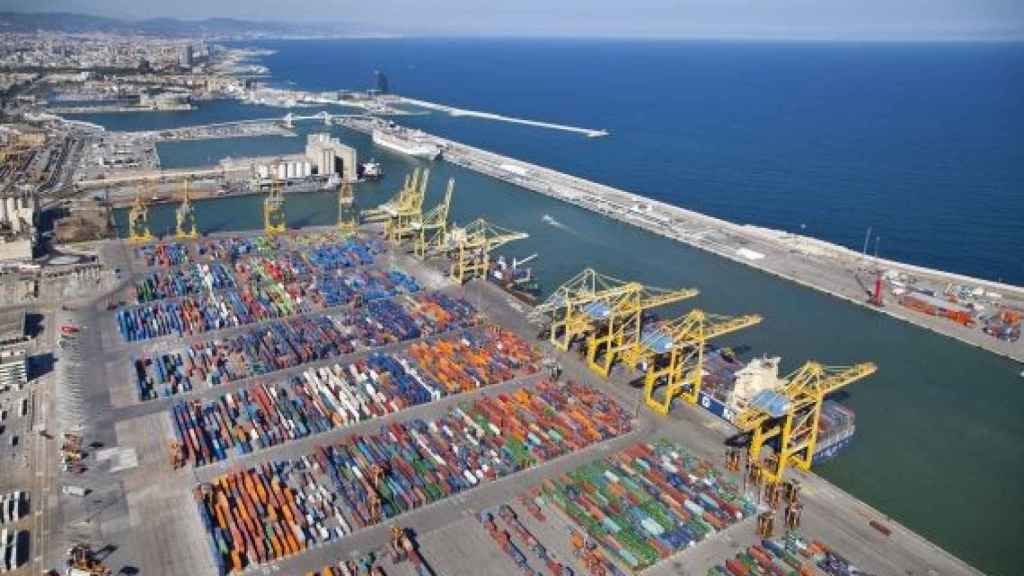 Vista aèria del port de la capital catalana / PORT DE BARCELONA