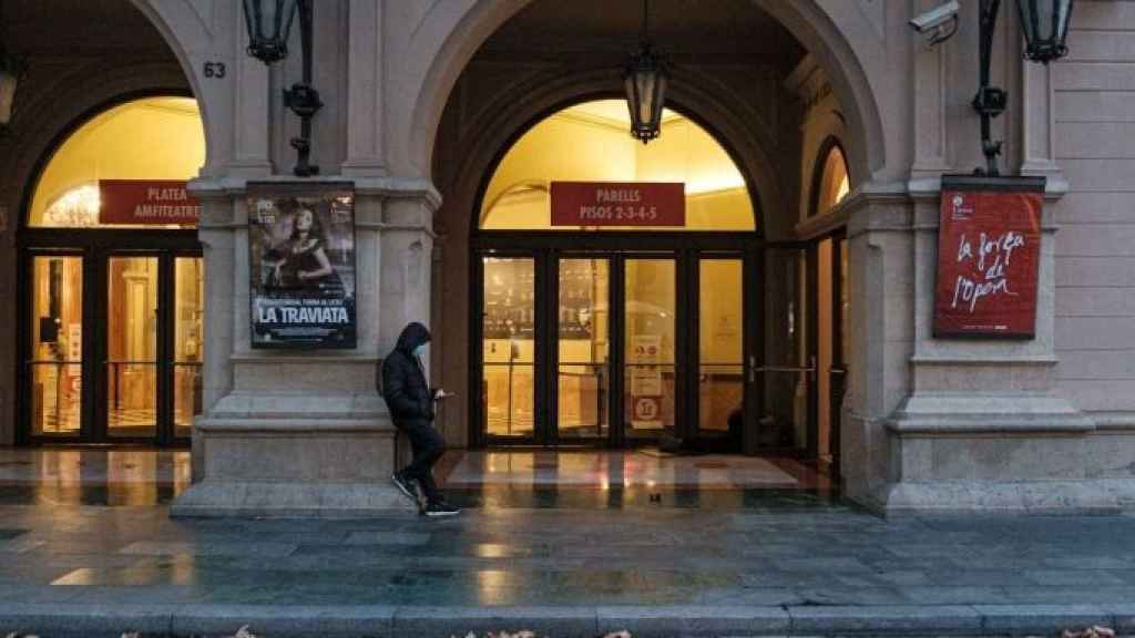 Facciata de El Gran Teatre del Liceu a última hora de la tarda / PABLO MIRANZO