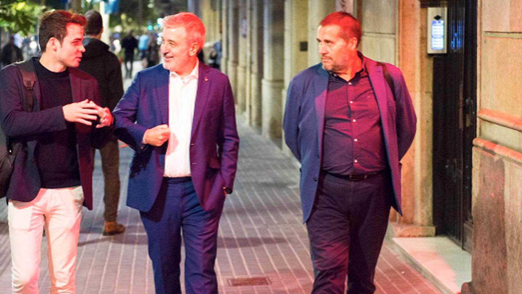El alcalde Jaume Collboni durante su visita al Gaixample