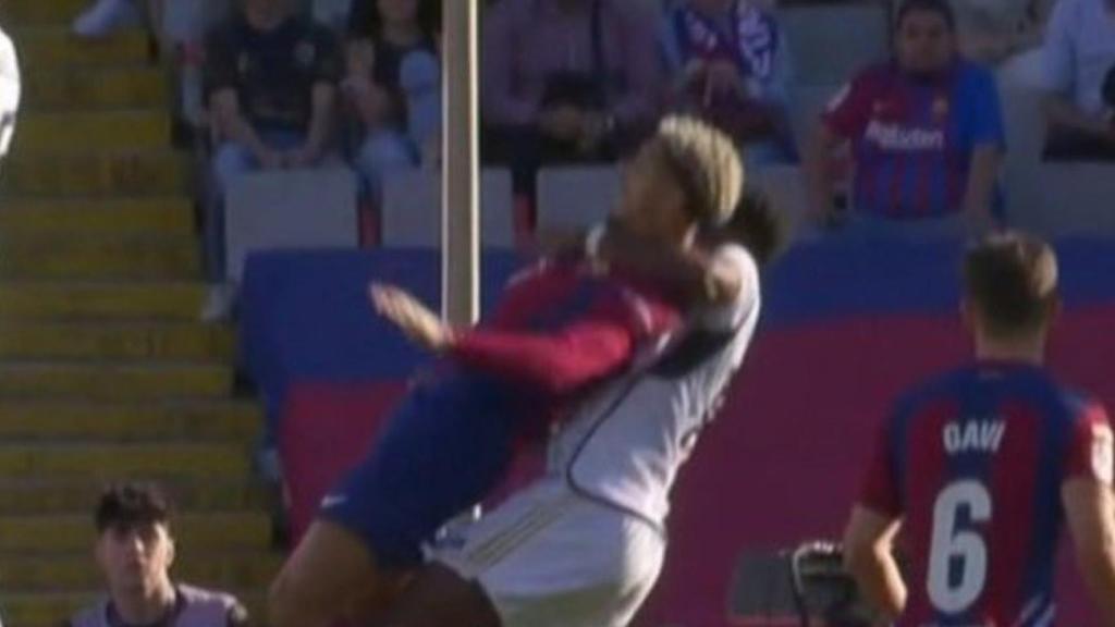 El penalti de Aurélien Tchouameni a Ronald Araujo que no ha señalado el árbitro