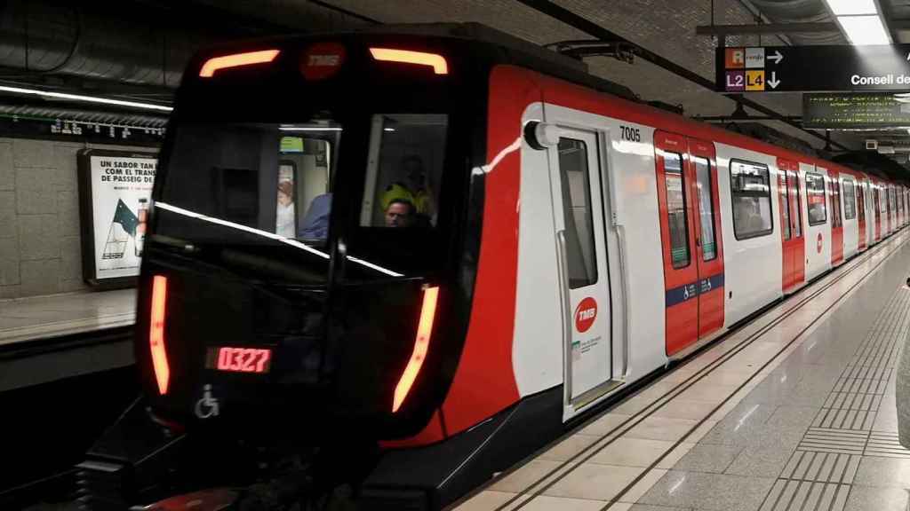 Un conductor de metro en una imatge d'arxiu