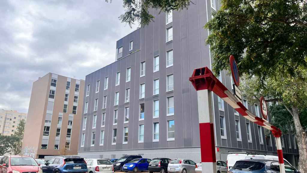 Exterior de la residència universitària Micampus de La Mina