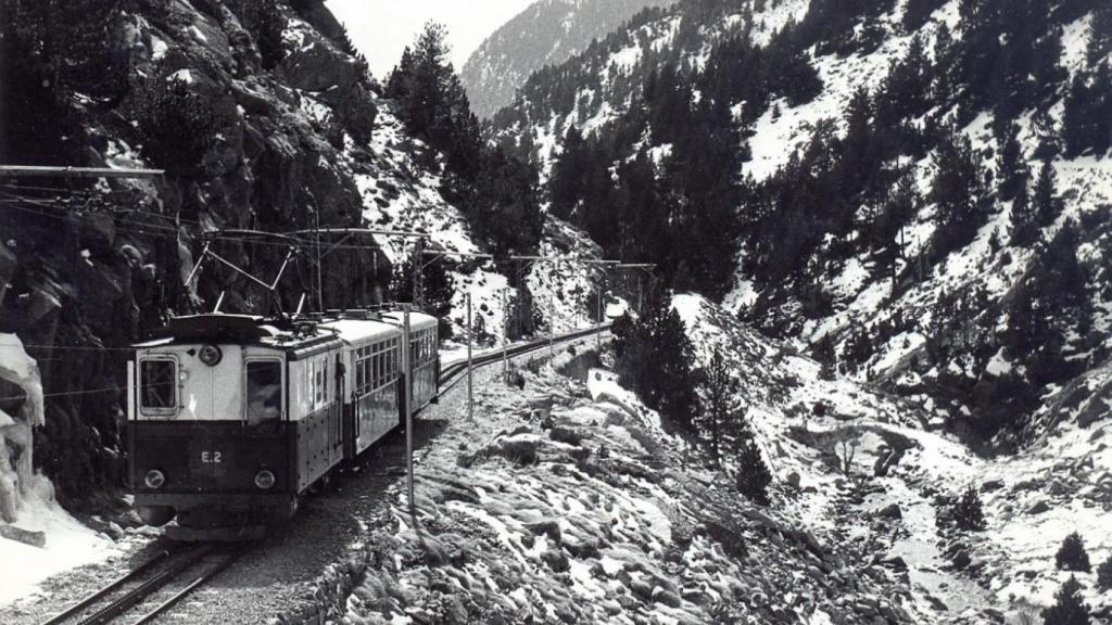 Imagen histórica del cremallera de Núria