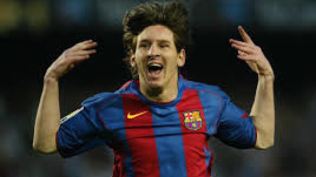 Messi celebra su primer gol al Albacete