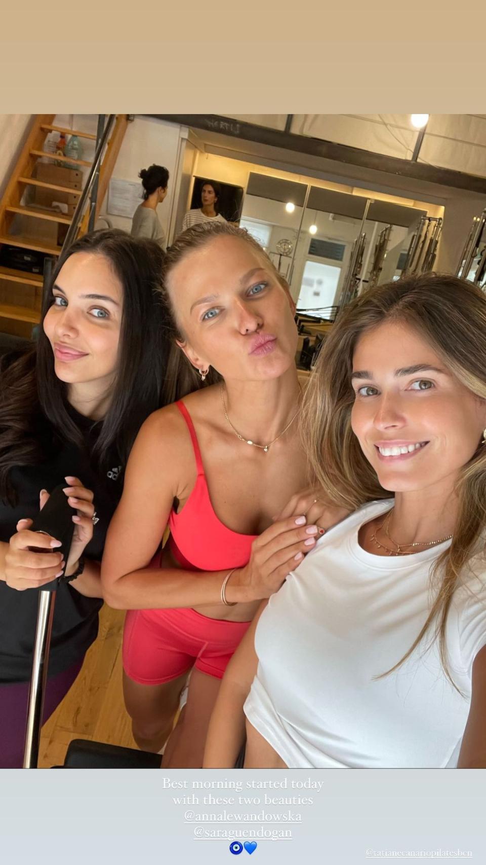 Sara Arfaoui y Anna Lewandowska, en una clase de pilates