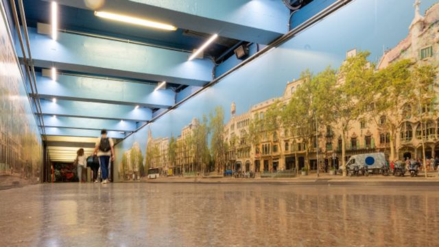 Pasillo del metro de Passeig de Gracia
