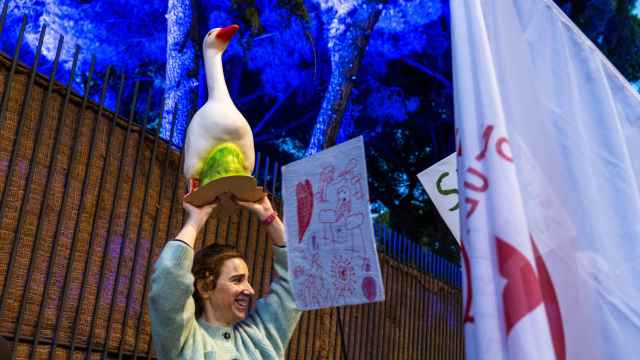 Los vecinos de Les Corts se manifiestan contra 'Natura Encesa'