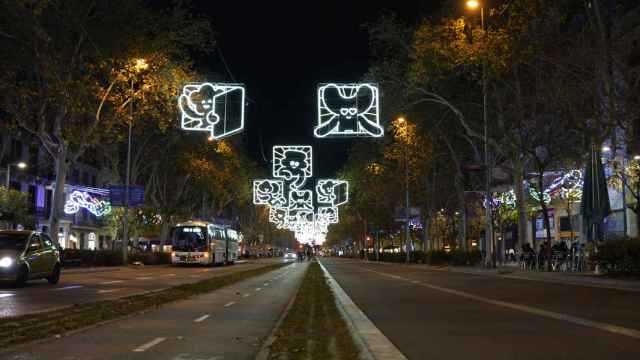 Así lucen las nuevas luces de Navidad en Paseo Sant Joan