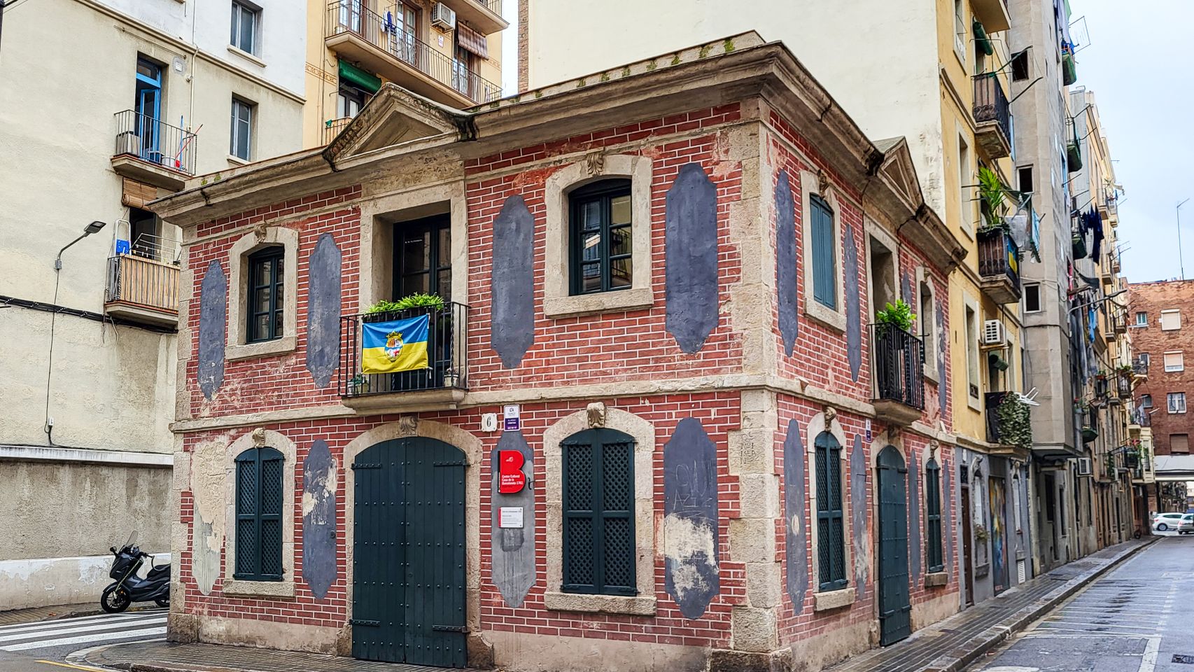 La Casa de la Barceloneta, la única del siglo XVIII que conserva su fachada original