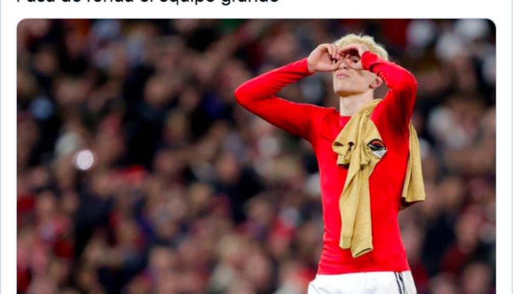 Tuit de Garnacho tras eliminar al Barça de la Europa League